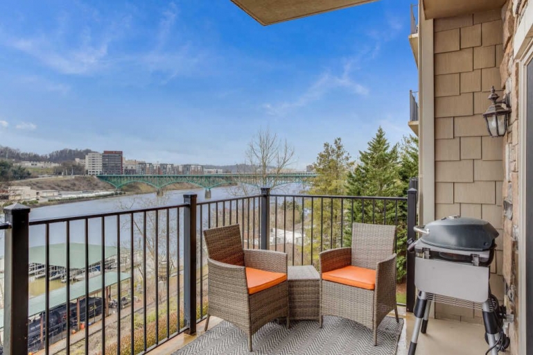 Promontory Point Condominiums Downtown Knoxville