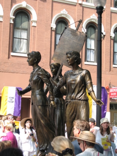 Tennessee Woman Suffrage Memorial | Downtown Knoxville