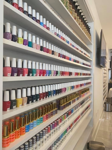 The Nail Room - 54 High Street